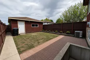 5708 W 64th Pl, Chicago, IL 60638 - Photo 17