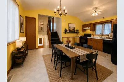 5708 W 64th Place, Chicago, IL 60638 - Photo 3