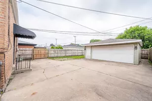 12927 S Saginaw Ave, Chicago, IL 60633 - Photo 15