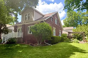 1203 6th St, Peru, IL 61354 - Photo 29