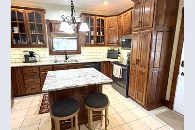 1203 6th Street, Peru, IL 61354 - Photo 17