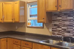 208 Illinois St, Joliet, IL 60436 - Photo 9