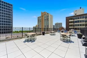 3033 N Sheridan Rd, Chicago, IL 60657 - Photo 11