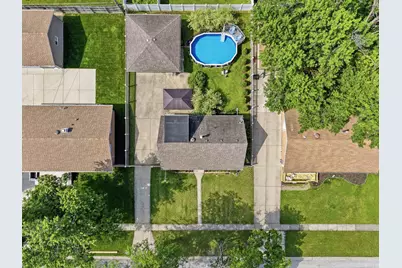 7036 Oxford Street, Bridgeview, IL 60455 - Photo 3