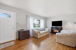7036 Oxford St, Bridgeview, IL 60455 - Photo 5