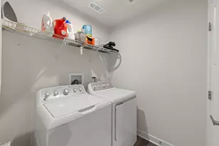 3416 Helene Rieder Dr, Montgomery, IL 60538 - Photo 21