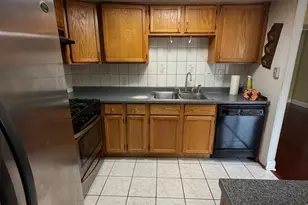 805 Bishop Ct, Schaumburg, IL 60194 - Photo 5
