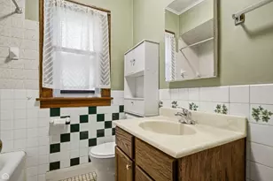 2257 Orchard St, Blue Island, IL 60406 - Photo 9