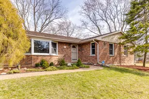 1447 Carol Ln, Deerfield, IL 60015 - Photo 3