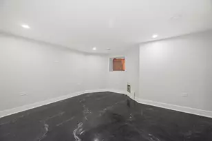 6423 S Evans Ave, Chicago, IL 60637 - Photo 9