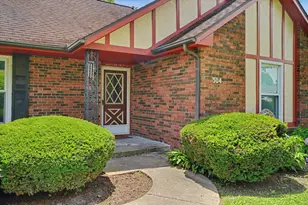 304 Cherokee Dr, Georgetown, IL 61846 - Photo 5