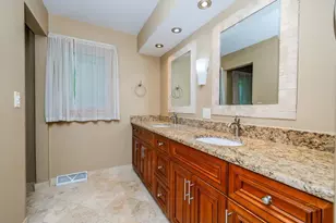1012 S Church Rd, Mount Prospect, IL 60056 - Photo 23