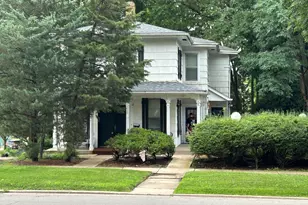 227 N 1st St, Geneva, IL 60134 - Photo 1