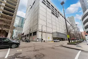 850 N Dewitt Pl, Chicago, IL 60611 - Photo 31