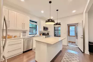 4120 W Barry Ave, Chicago, IL 60641 - Photo 5