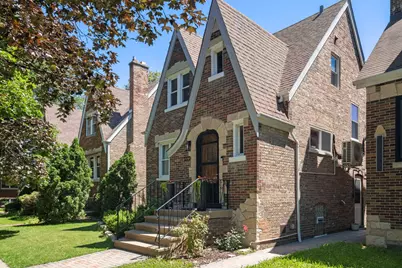 1805 Wesley Avenue, Berwyn, IL 60402 - Photo 1