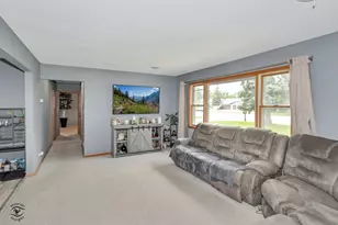 2608 Essington Rd, Joliet, IL 60435 - Photo 11
