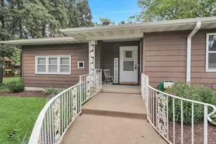 2608 Essington Rd, Joliet, IL 60435 - Photo 3