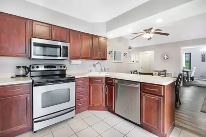 736 Glen Way #736, Gurnee, IL 60031 - Photo 5