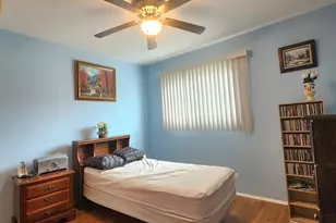 402 Honey Locust Dr, Wheeling, IL 60090 - Photo 17