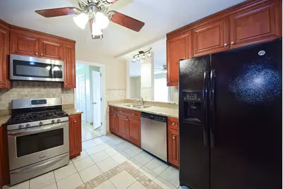 8999 Kennedy Drive #2B, Des Plaines, IL 60016 - Photo 9