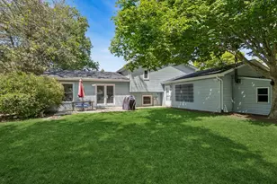 28W691 Leverenz Rd, Naperville, IL 60564 - Photo 19