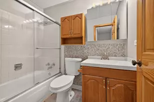 1034 Cove Dr, Prospect Heights, IL 60070 - Photo 11