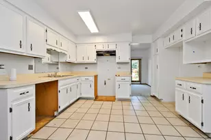 3531 Dale Dr, Crete, IL 60417 - Photo 7