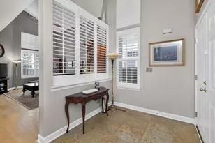 1702 Astor Ave, Oakbrook Terrace, IL 60181 - Photo 3