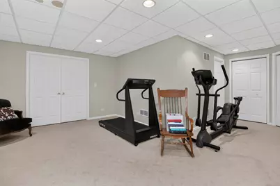 1702 Astor Avenue, Oakbrook Terrace, IL 60181 - Photo 19