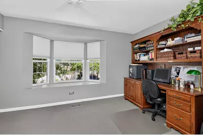 1702 Astor Avenue, Oakbrook Terrace, IL 60181 - Photo 15
