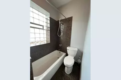 4411 W Montrose Avenue #2, Chicago, IL 60641 - Photo 9