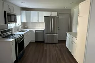2601 W John St, Champaign, IL 61821 - Photo 9