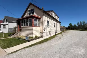 3049 E 138th Pl, Burnham, IL 60633 - Photo 3