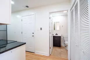 5133 N Winthrop Ave, Chicago, IL 60640 - Photo 13