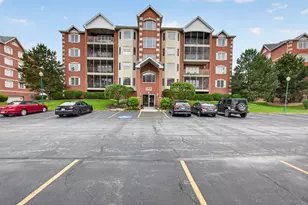 7919 Trinity Cir, Tinley Park, IL 60487 - Photo 1