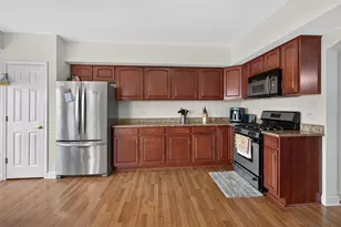 7919 Trinity Cir, Tinley Park, IL 60487 - Photo 9