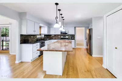 3912 Mallard Lane, Naperville, IL 60564 - Photo 5