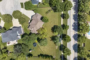 604 Hampton Ct, Shorewood, IL 60404 - Photo 3