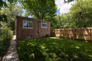 7737 S Champlain Ave, Chicago, IL 60619 - Photo 3