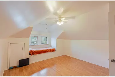10708 S Avenue E, Chicago, IL 60617 - Photo 21