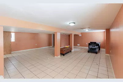 10708 S Avenue E, Chicago, IL 60617 - Photo 29