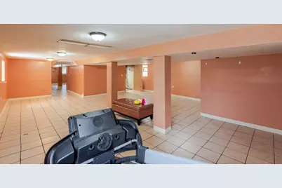 10708 S Avenue E, Chicago, IL 60617 - Photo 27