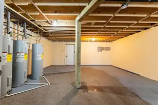 1421 E 69th Pl, Chicago, IL 60637 - Photo 21