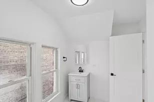 8952 S Aberdeen St, Chicago, IL 60620 - Photo 9