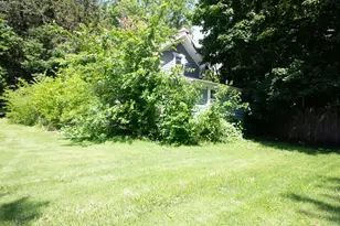 210 E Miller Ave, Hinckley, IL 60520 - Photo 3