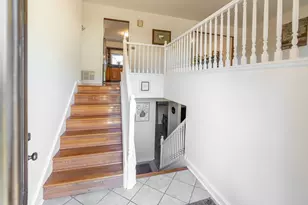 2 Oakwood Dr, Elk Grove Village, IL 60007 - Photo 5