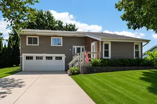 186 Royce Dr, Bloomingdale, IL 60108 - Photo 1