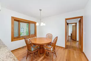 19 W Adams St, Villa Park, IL 60181 - Photo 13
