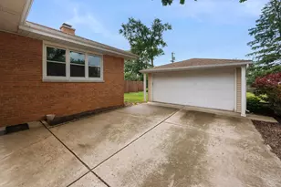 19 W Adams St, Villa Park, IL 60181 - Photo 25
